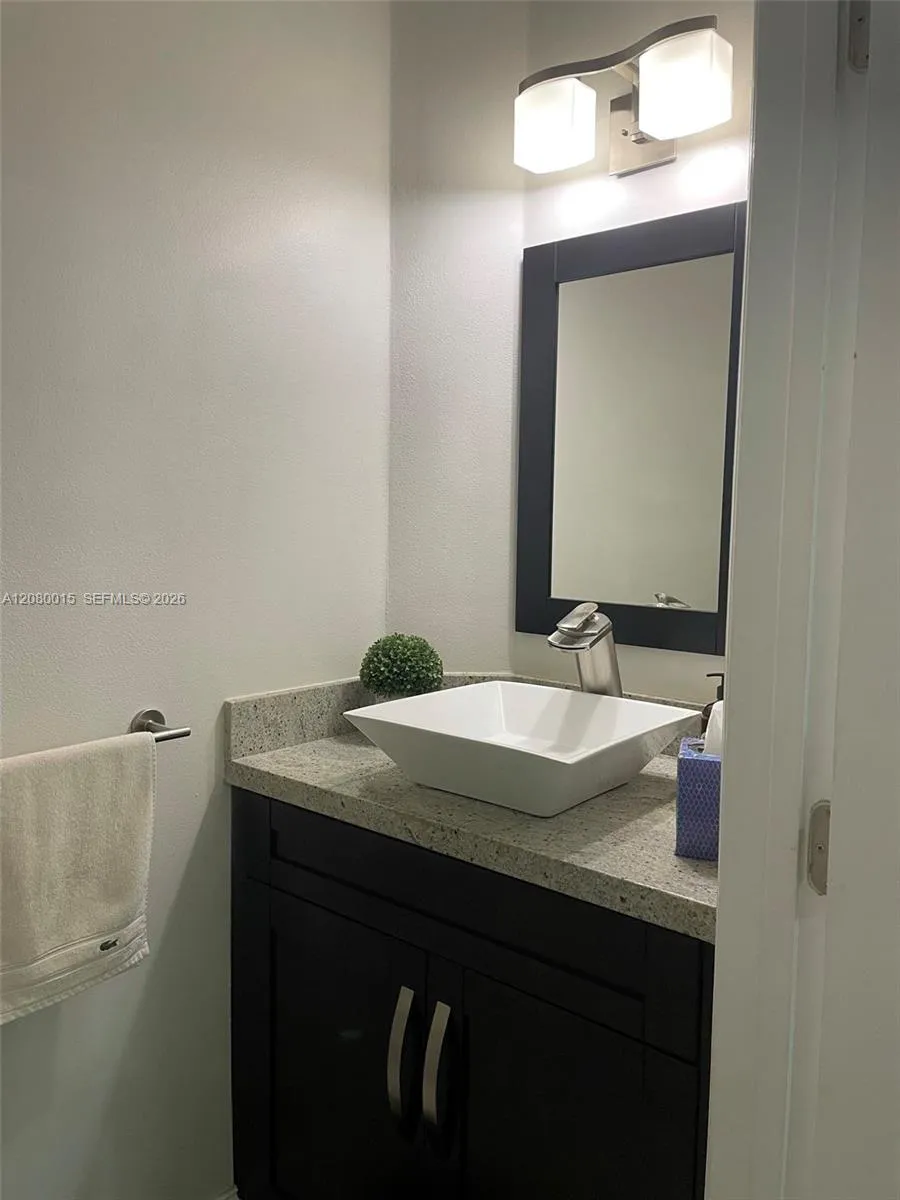 307 SW 120th Ave Pembroke Pines, FL 33025