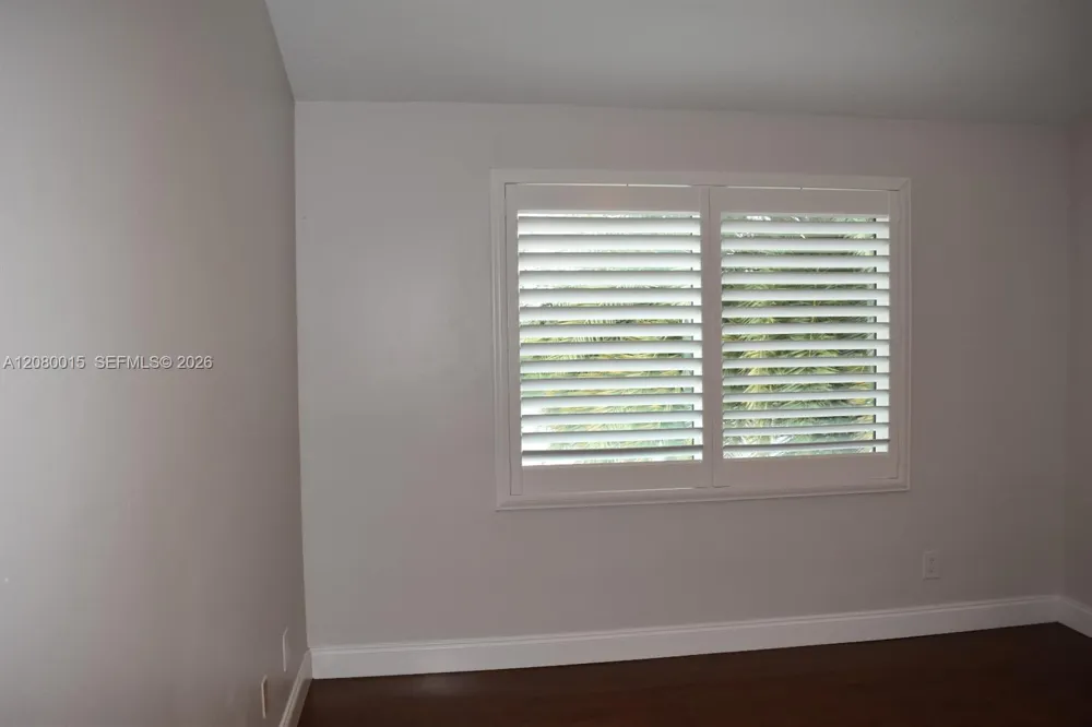 307 SW 120th Ave Pembroke Pines, FL 33025