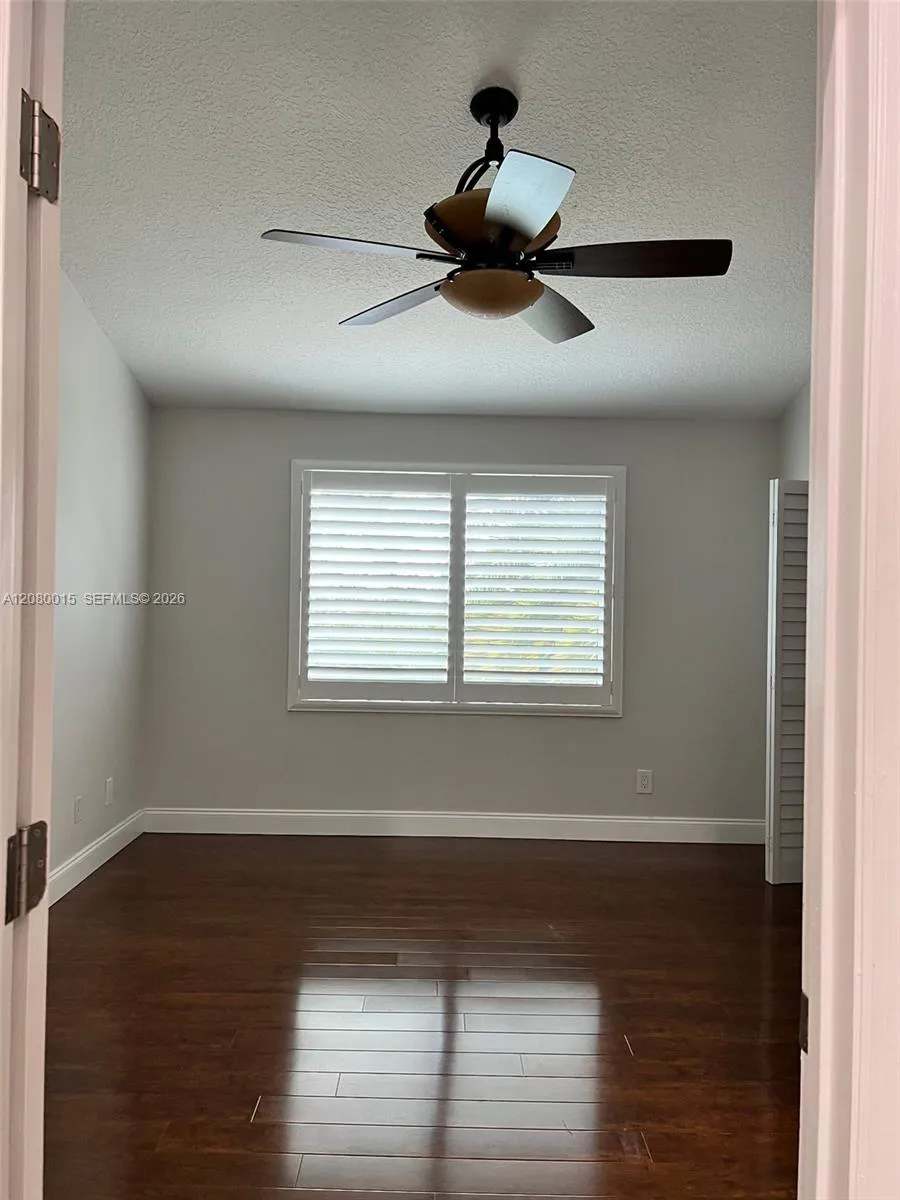 307 SW 120th Ave Pembroke Pines, FL 33025