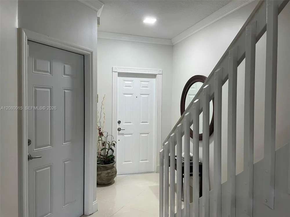 307 SW 120th Ave Pembroke Pines, FL 33025