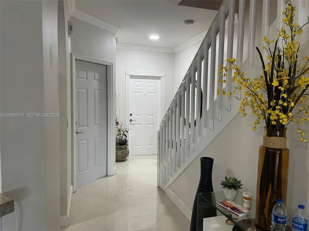 307 SW 120th Ave Pembroke Pines, FL 33025