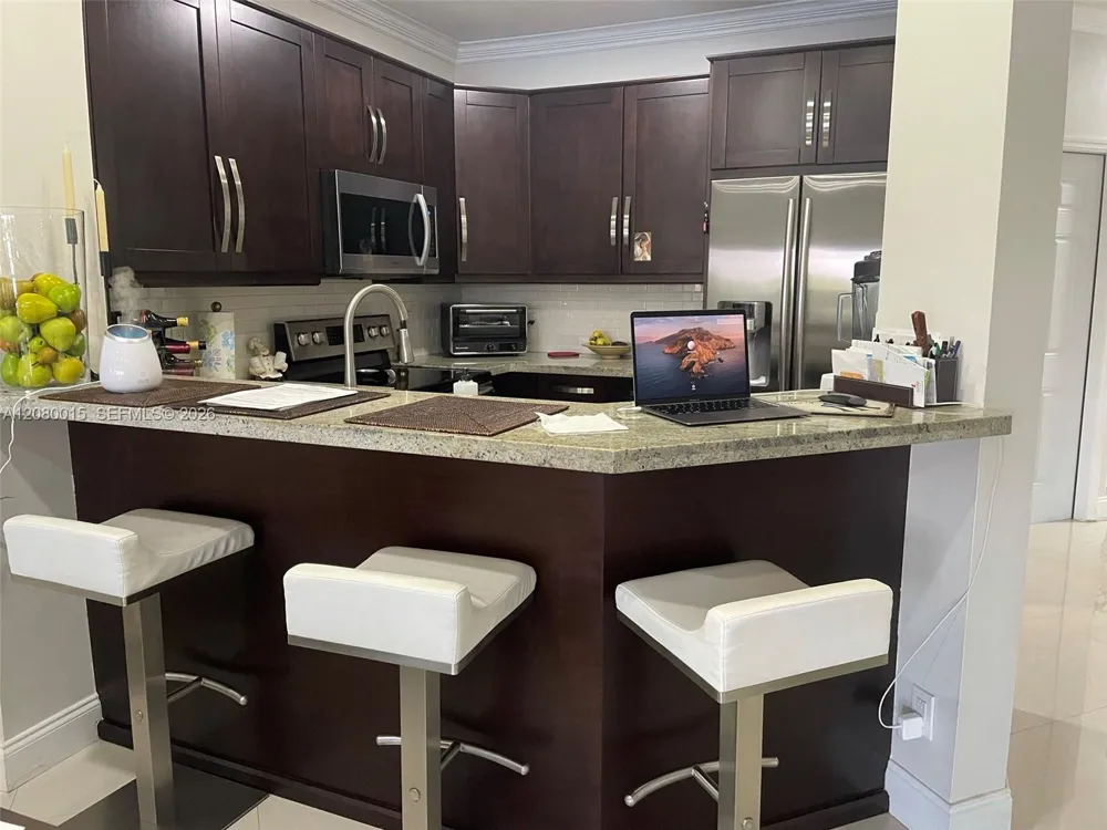 307 SW 120th Ave Pembroke Pines, FL 33025