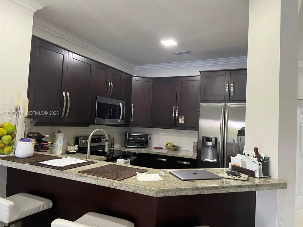 307 SW 120th Ave Pembroke Pines, FL 33025