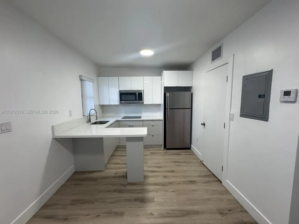 1969 NW 2nd ct #9 Miami, FL 33136