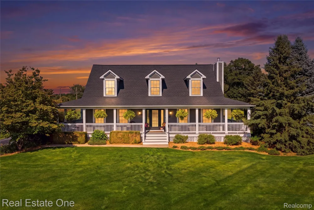 8707 Bridlewood Trail Hartland Township, MI 48843