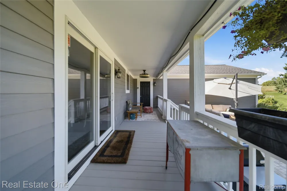 8707 Bridlewood Trail Hartland Township, MI 48843