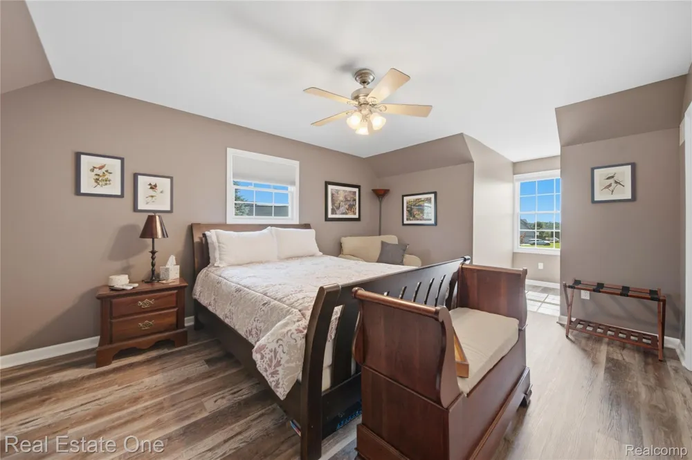 8707 Bridlewood Trail Hartland Township, MI 48843