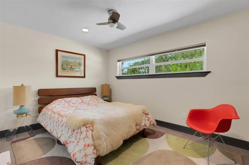 2634 COLLINS AVENUE Lakeland, FL 33803
