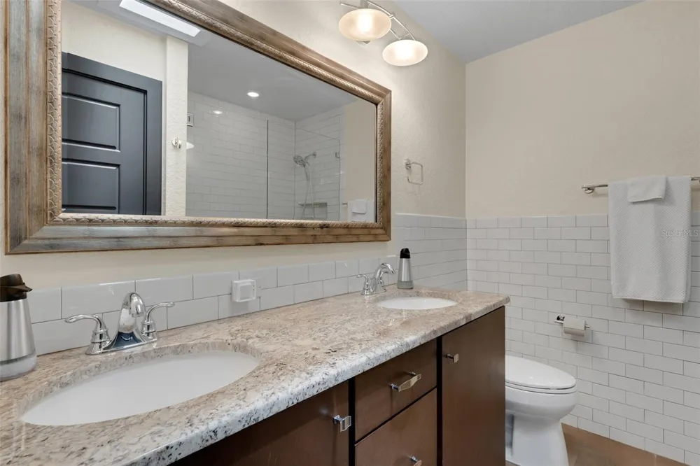 2634 COLLINS AVENUE Lakeland, FL 33803