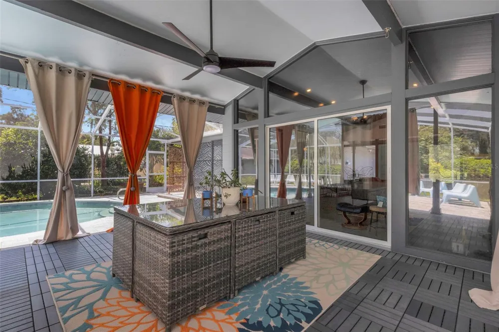 2634 COLLINS AVENUE Lakeland, FL 33803