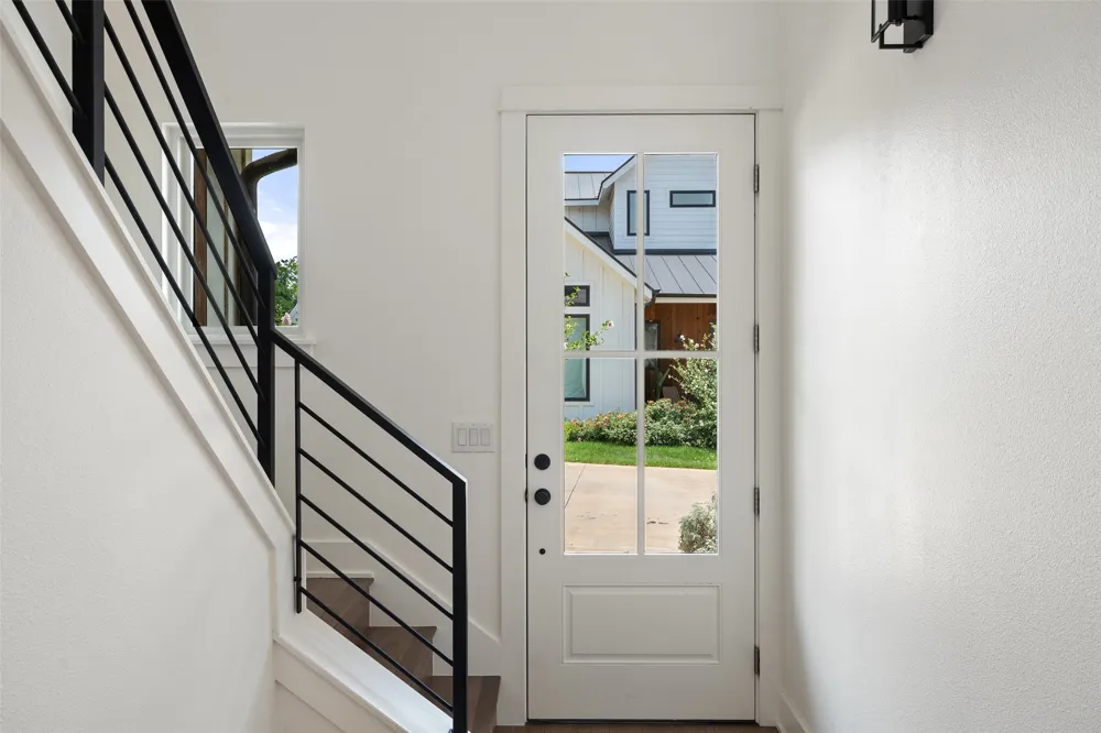 4020 Valley View Road #B Austin, TX 78704