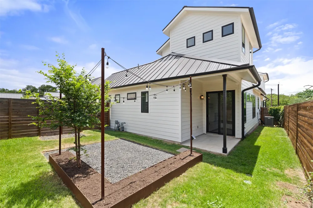 4020 Valley View Road #B Austin, TX 78704