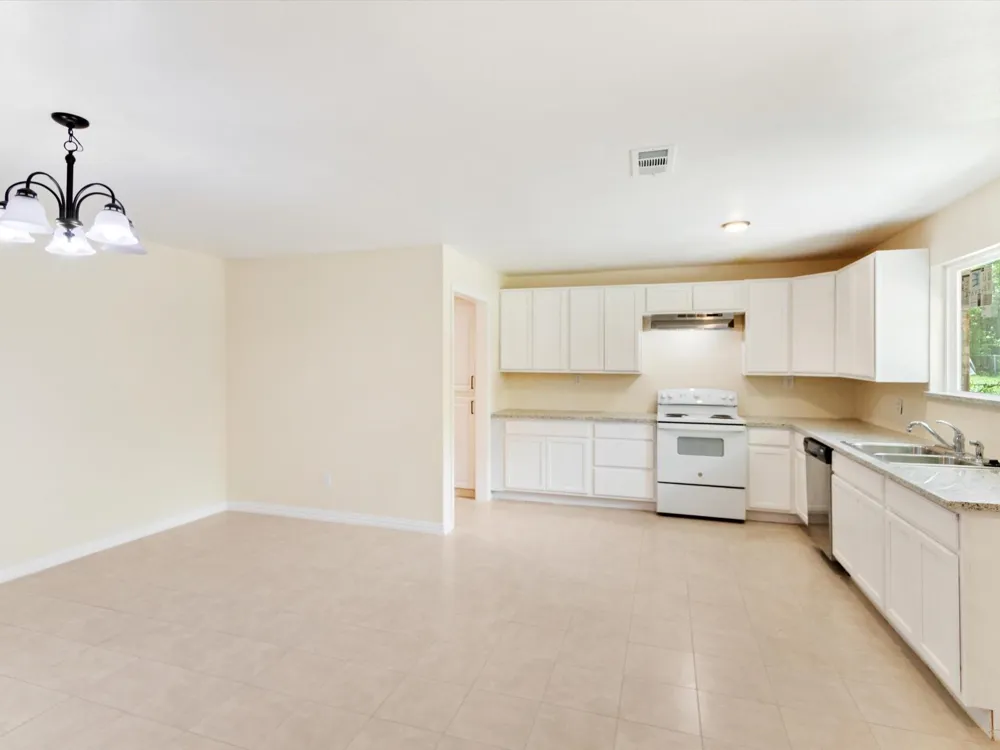 4901 Richardson Street Fort Worth, TX 76119