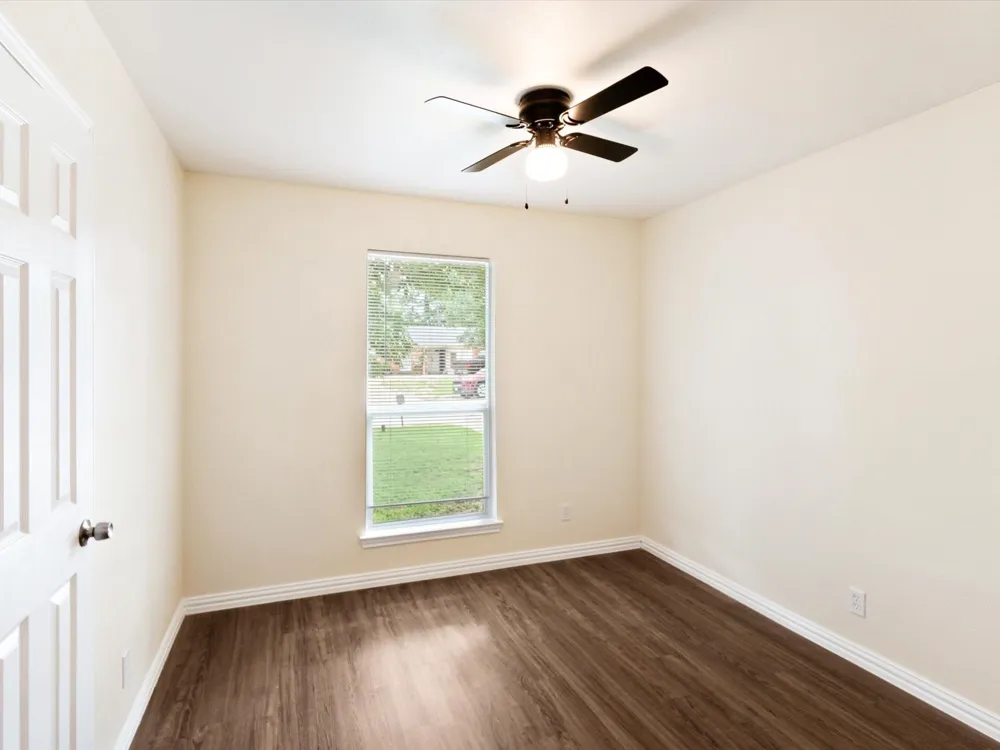 4901 Richardson Street Fort Worth, TX 76119