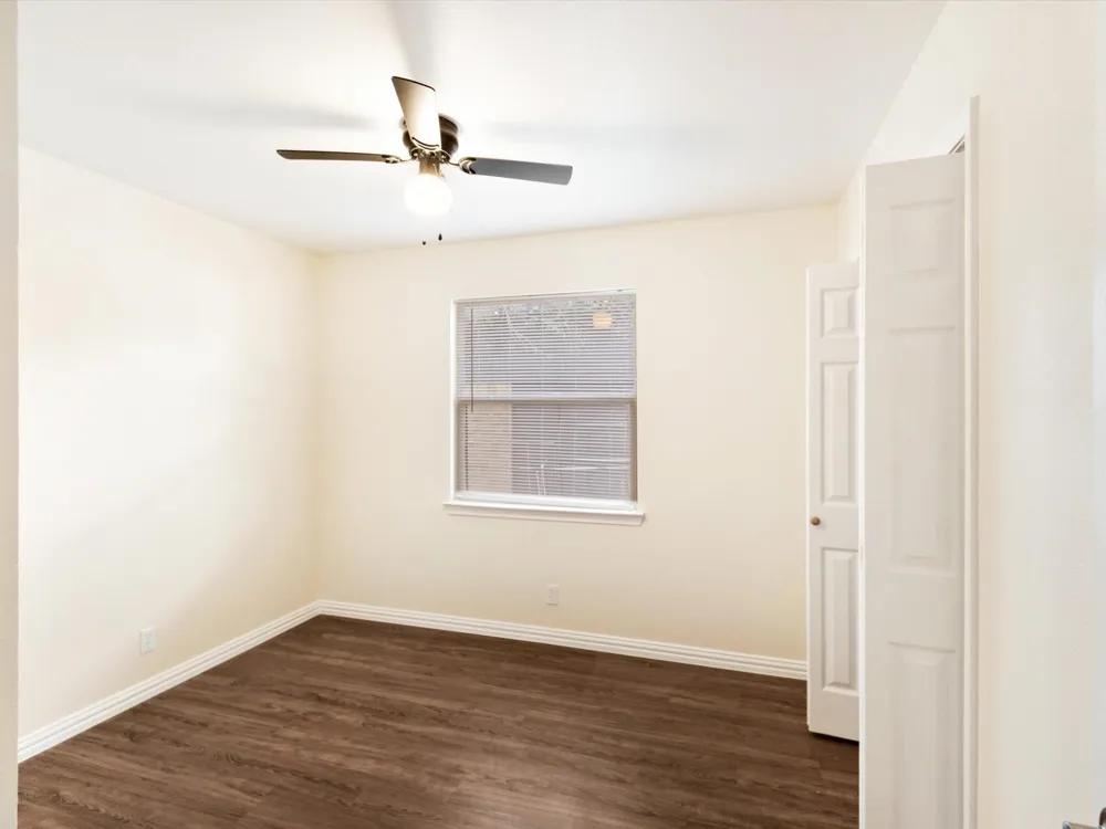 4901 Richardson Street Fort Worth, TX 76119