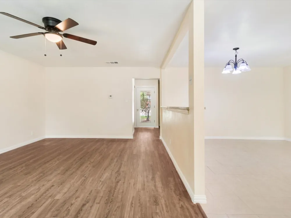 4901 Richardson Street Fort Worth, TX 76119