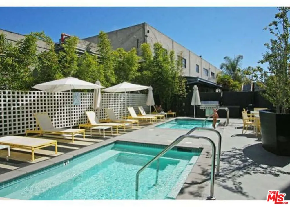 4215 Glencoe Avenue #428 Los Angeles, CA 90292