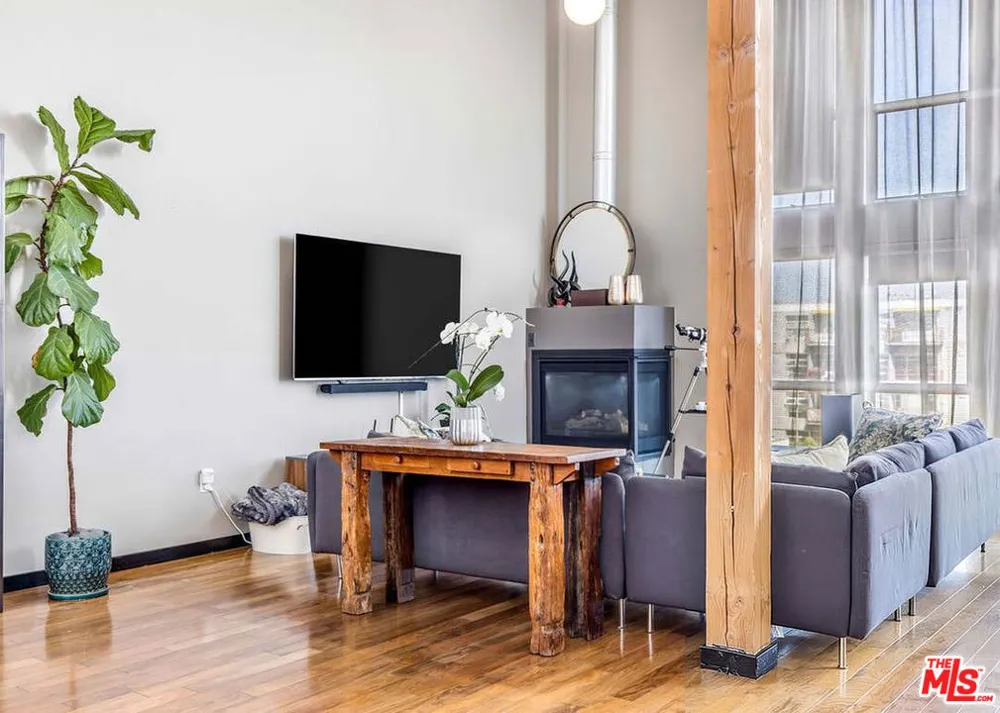 4215 Glencoe Avenue #428 Los Angeles, CA 90292