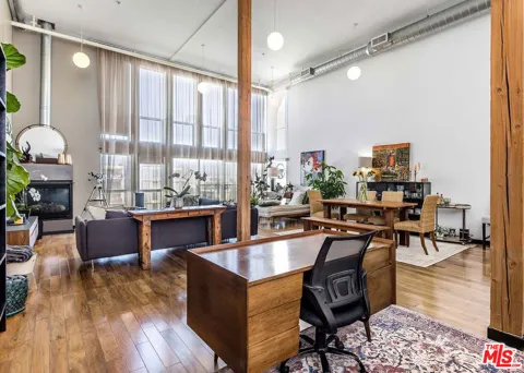 4215 Glencoe Avenue #428