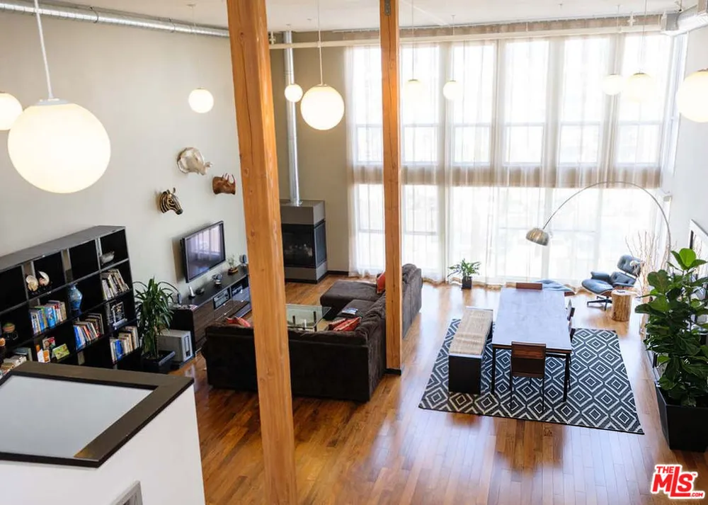 4215 Glencoe Avenue #428 Los Angeles, CA 90292
