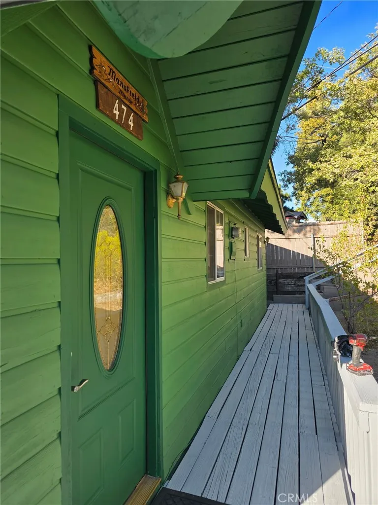 474 Delle Crestline, CA 92325