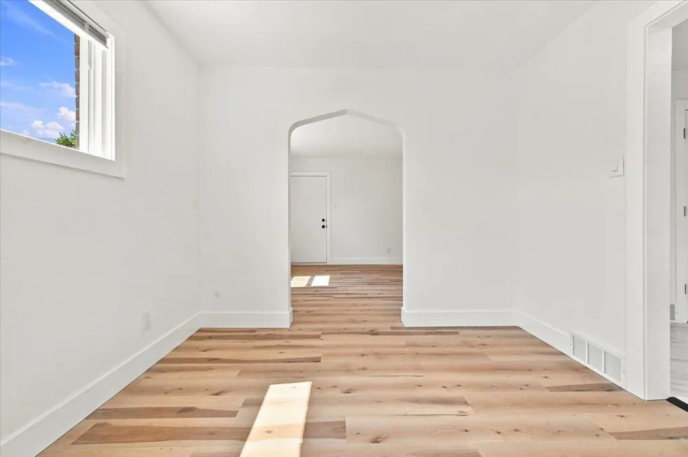 20024 Meyers Road Detroit, MI 48235