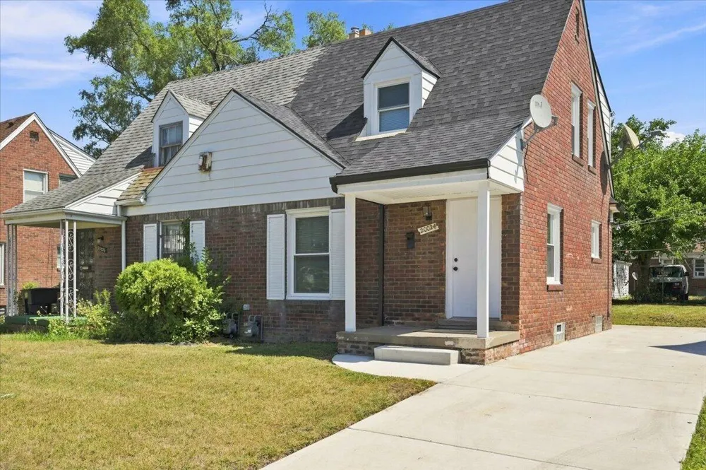20024 Meyers Road Detroit, MI 48235