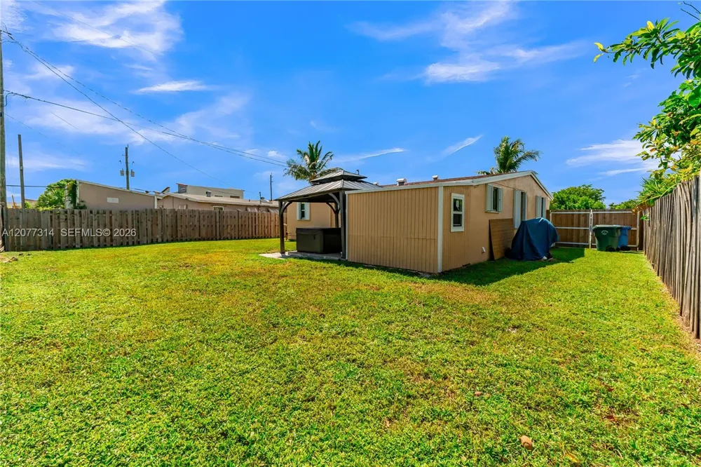 841 NE 59th St Oakland Park, FL 33334
