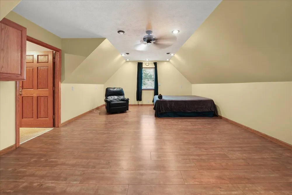 11349 Oak Court Wheatfield, IN 46392