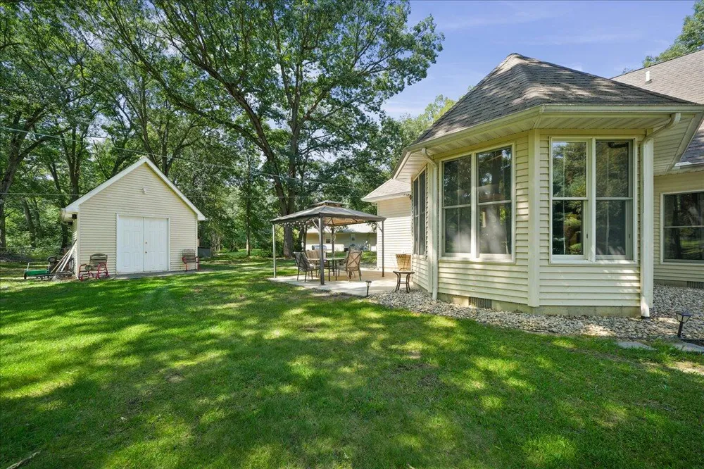 11349 Oak Court Wheatfield, IN 46392