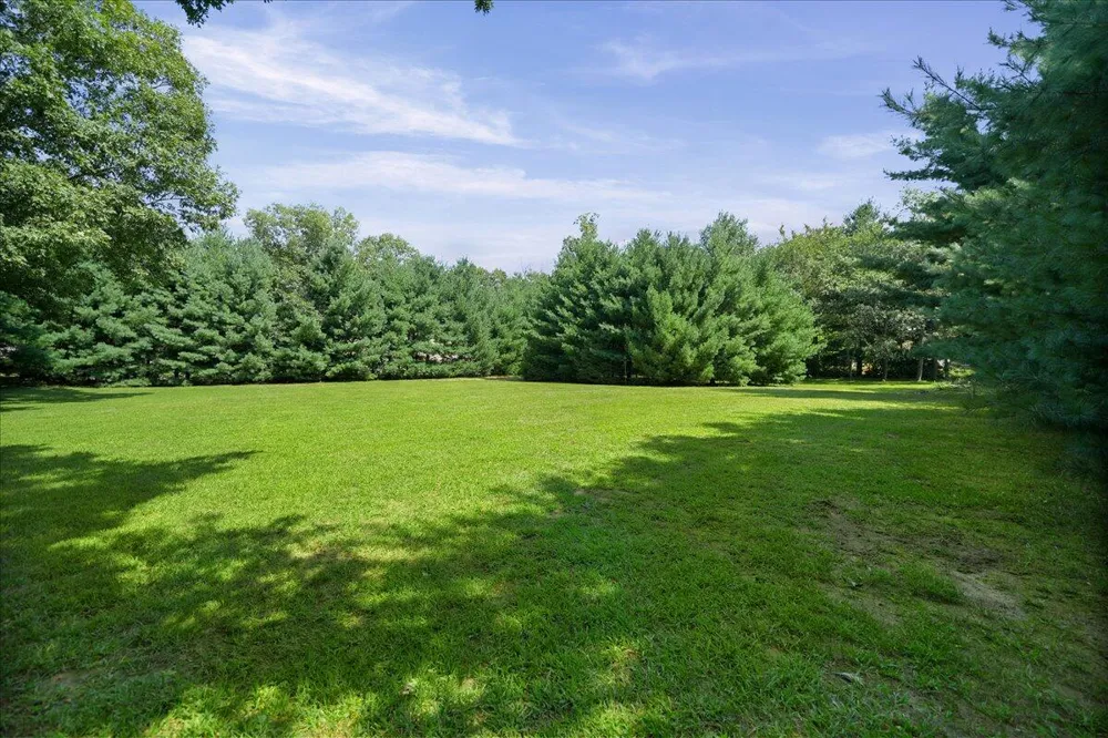 11349 Oak Court Wheatfield, IN 46392