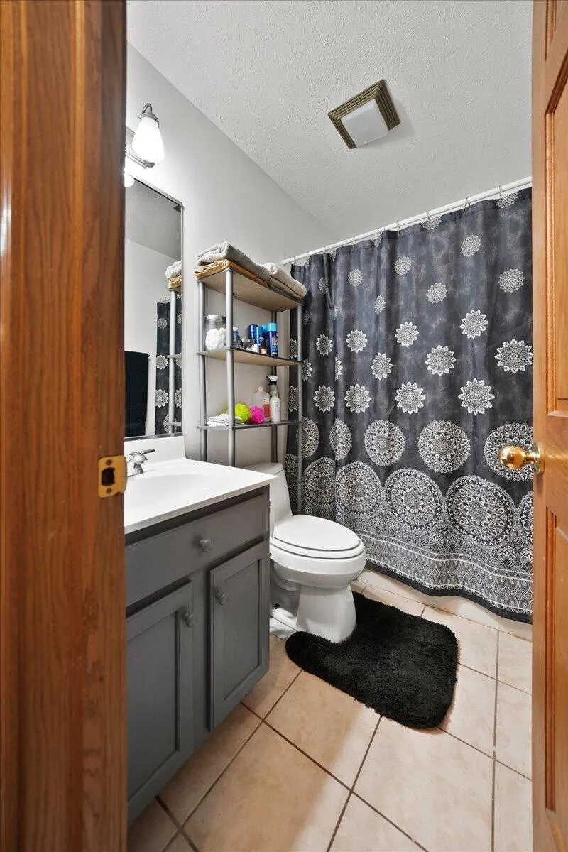 11349 Oak Court Wheatfield, IN 46392