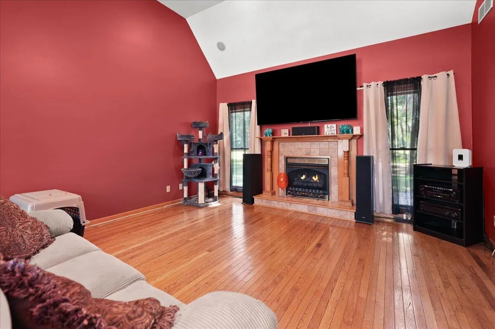 11349 Oak Court Wheatfield, IN 46392