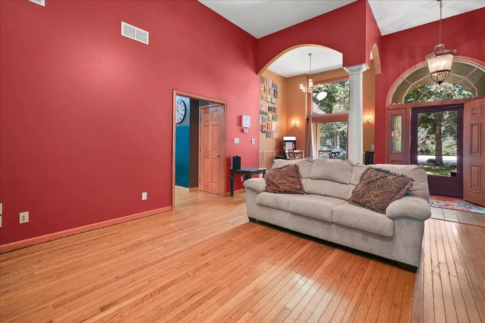 11349 Oak Court Wheatfield, IN 46392