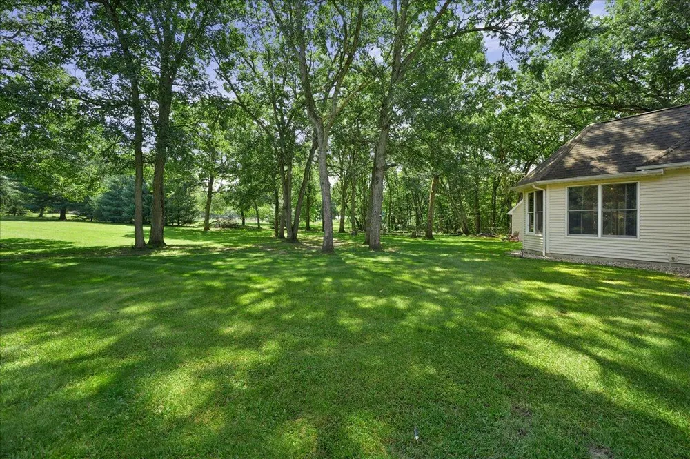 11349 Oak Court Wheatfield, IN 46392