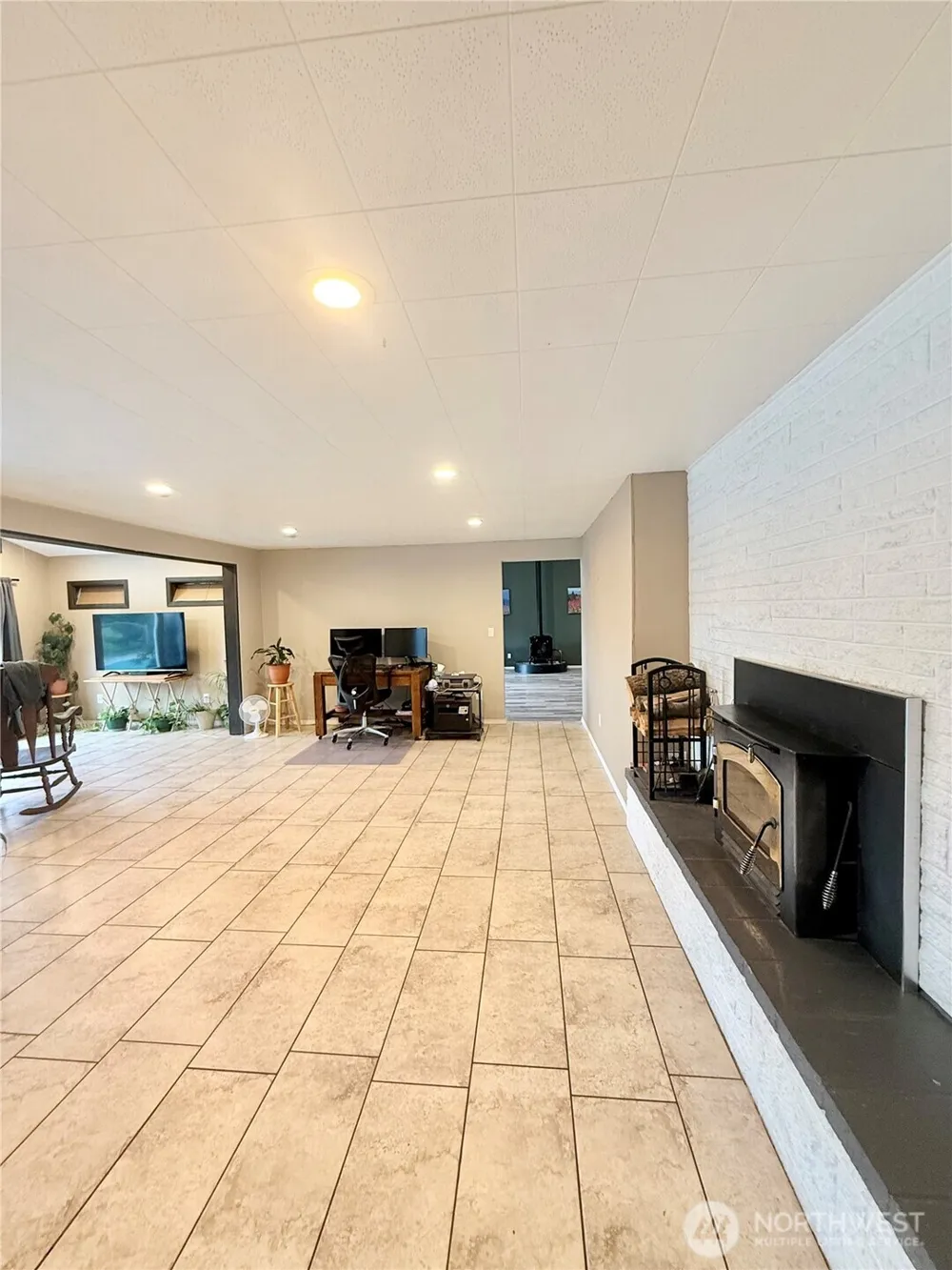 28 Dixon Road Omak, WA 98841