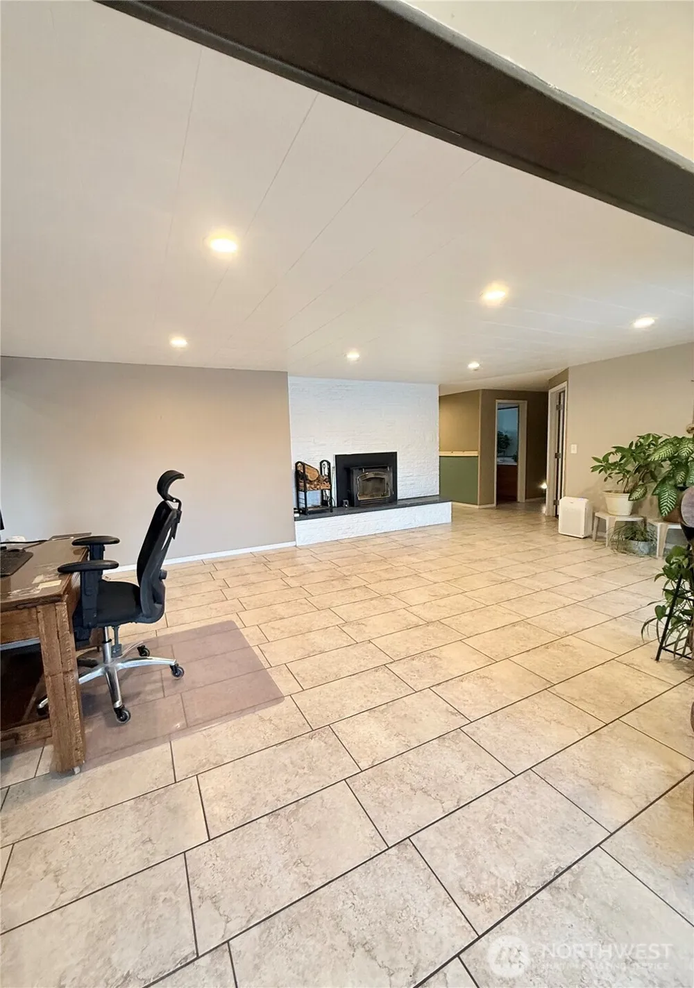 28 Dixon Road Omak, WA 98841
