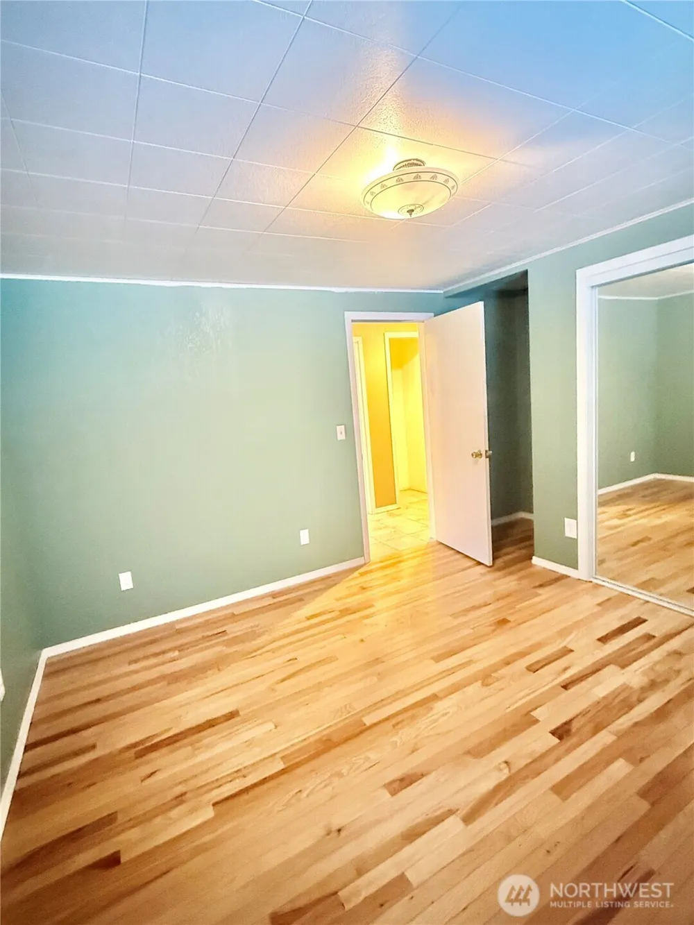 28 Dixon Road Omak, WA 98841