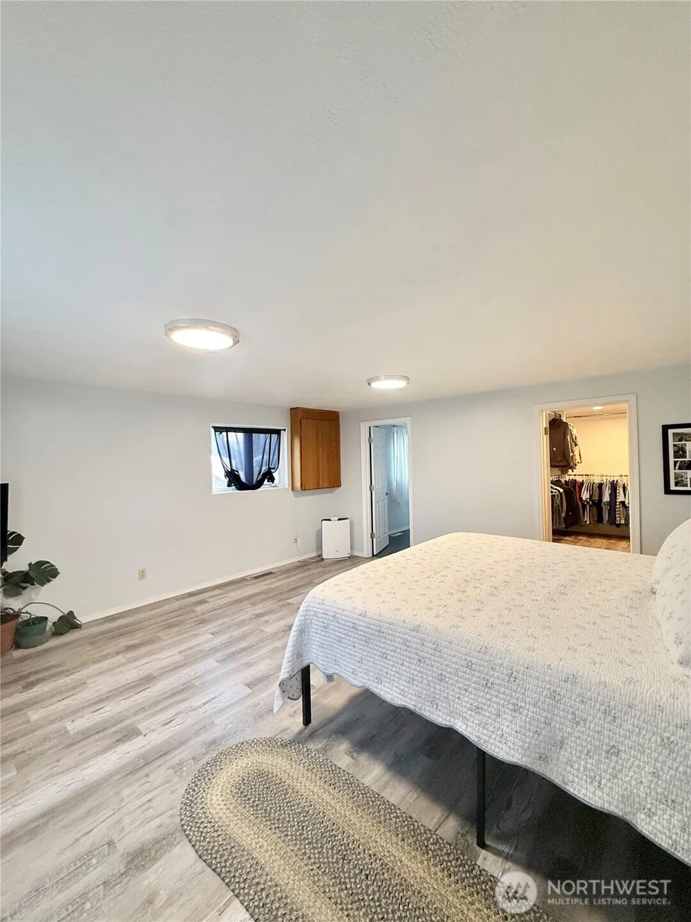 28 Dixon Road Omak, WA 98841