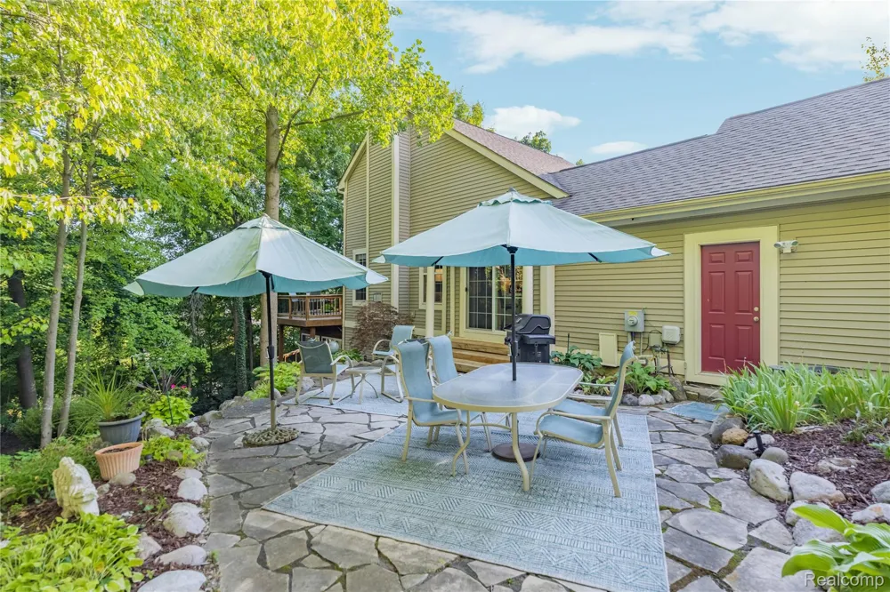 6582 Forest Ridge Court Independence Charter Township, MI 48346