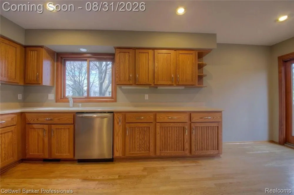 4316 LEHIGH DRIVE Troy City, MI 48098
