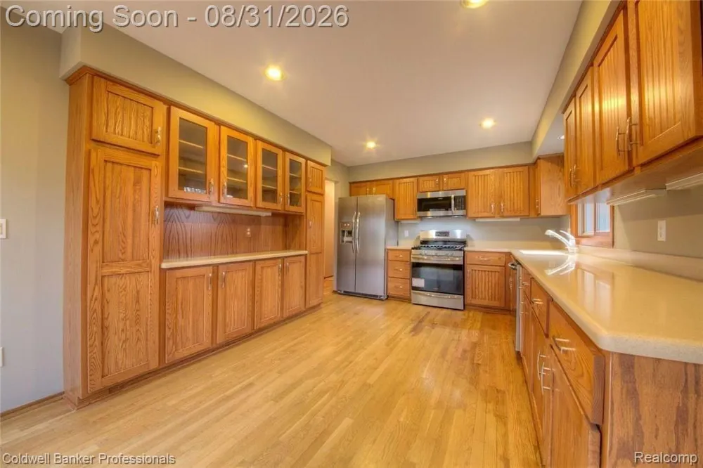 4316 LEHIGH DRIVE Troy City, MI 48098