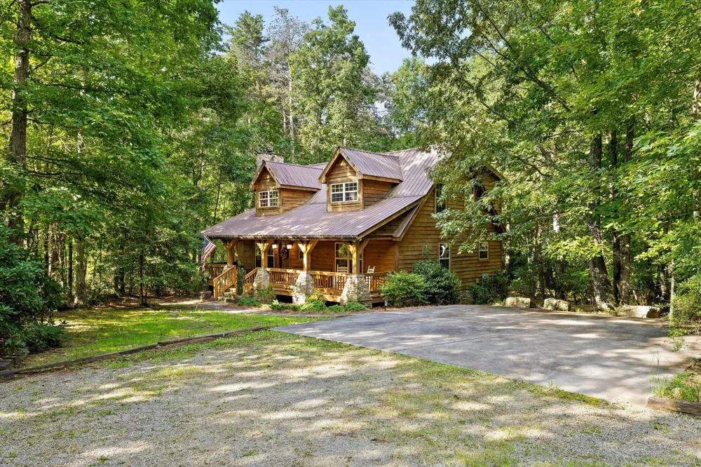 6115 Cove Road Mentone, AL 35984