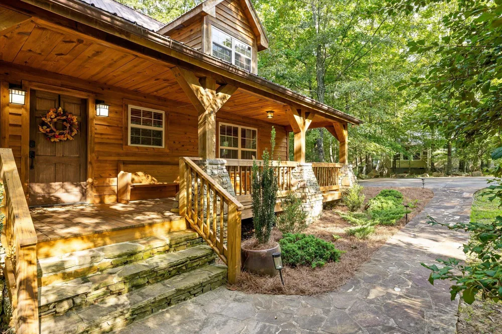 6115 Cove Road Mentone, AL 35984