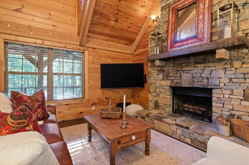 6115 Cove Road Mentone, AL 35984