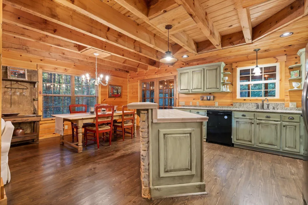 6115 Cove Road Mentone, AL 35984