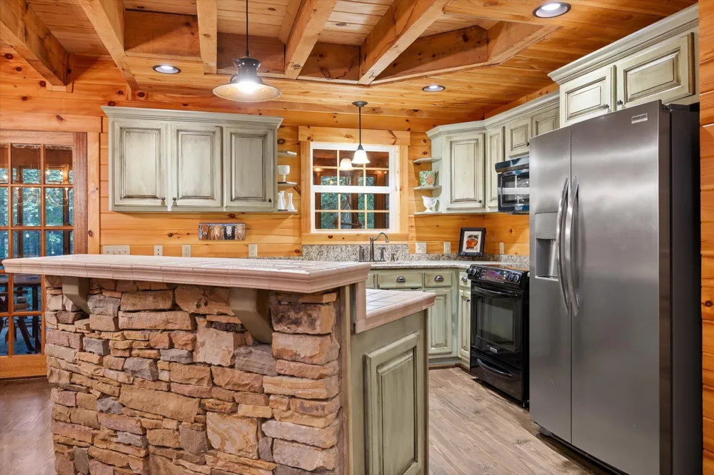 6115 Cove Road Mentone, AL 35984