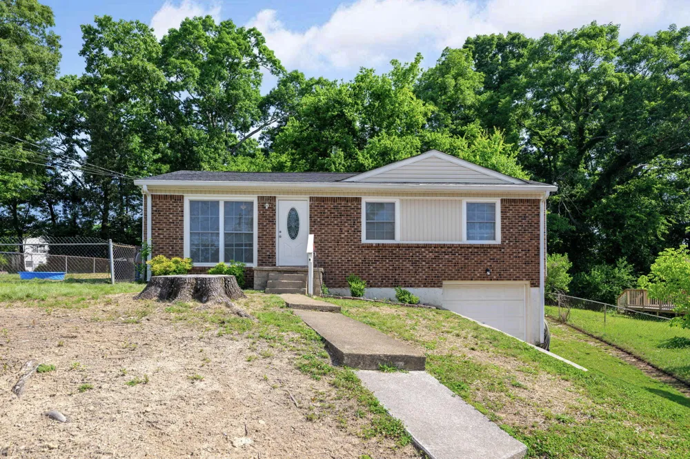 2385 Glengerrie Drive Soddy Daisy, TN 37379