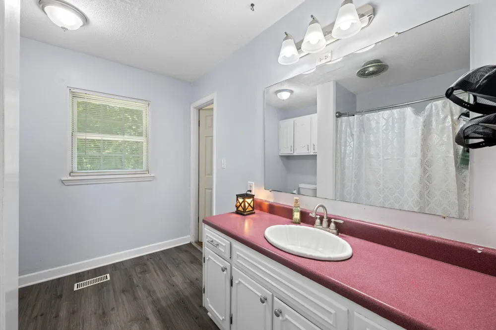 2385 Glengerrie Drive Soddy Daisy, TN 37379