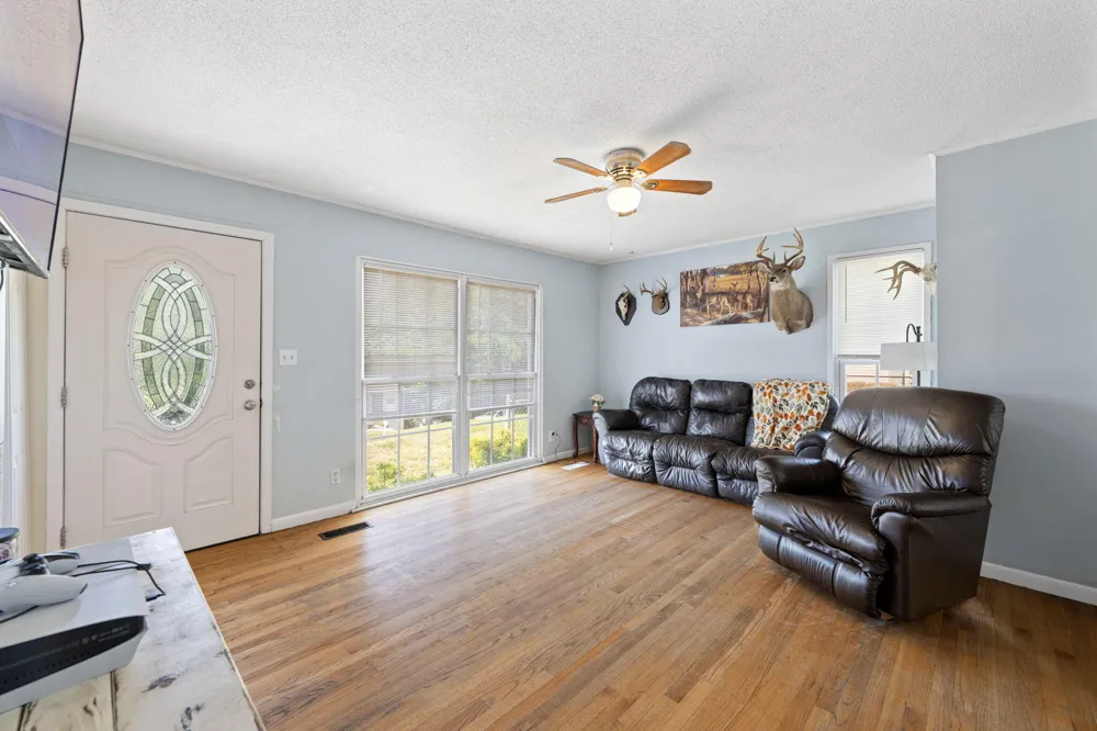 2385 Glengerrie Drive Soddy Daisy, TN 37379